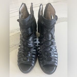 Freebird wazee black size 9 sandal